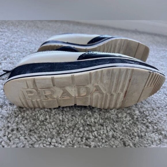 Prada Women's Platform Leather Oxfords - Size 36 - Picture 5 of 11